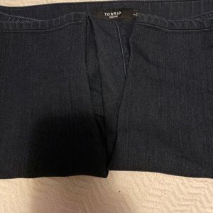 Torrid crop slip on jeans